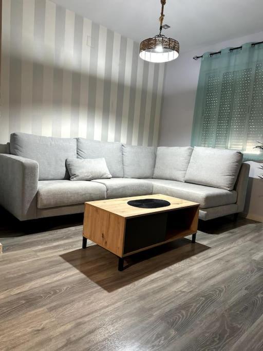 Apartamento Turistico Ohana Nani Cordova Esterno foto