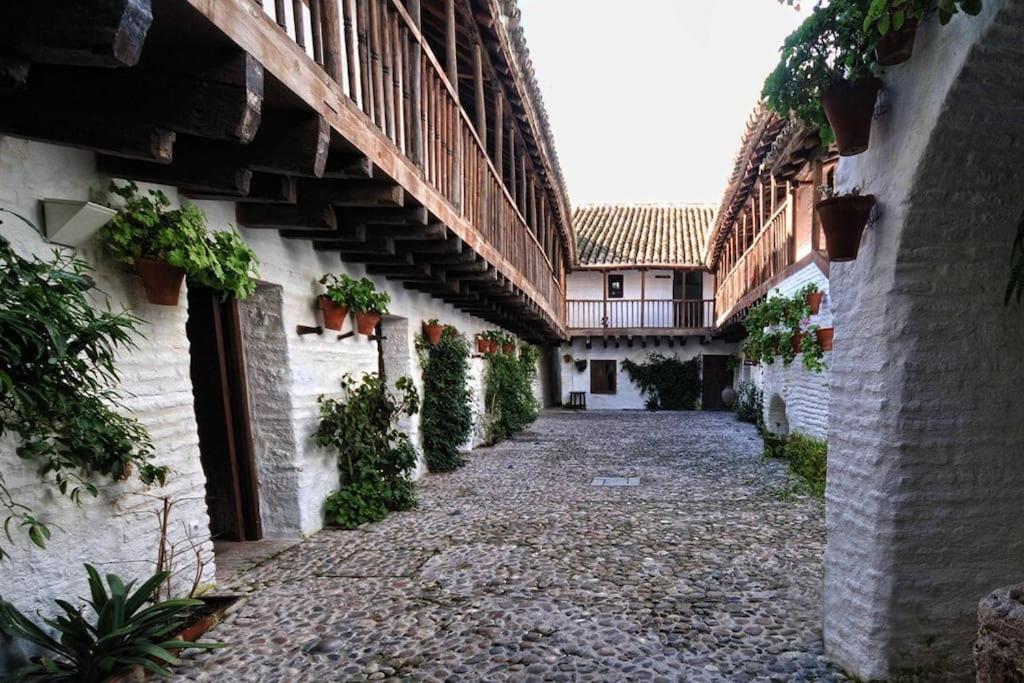 Apartamento Turistico Ohana Nani Cordova Esterno foto