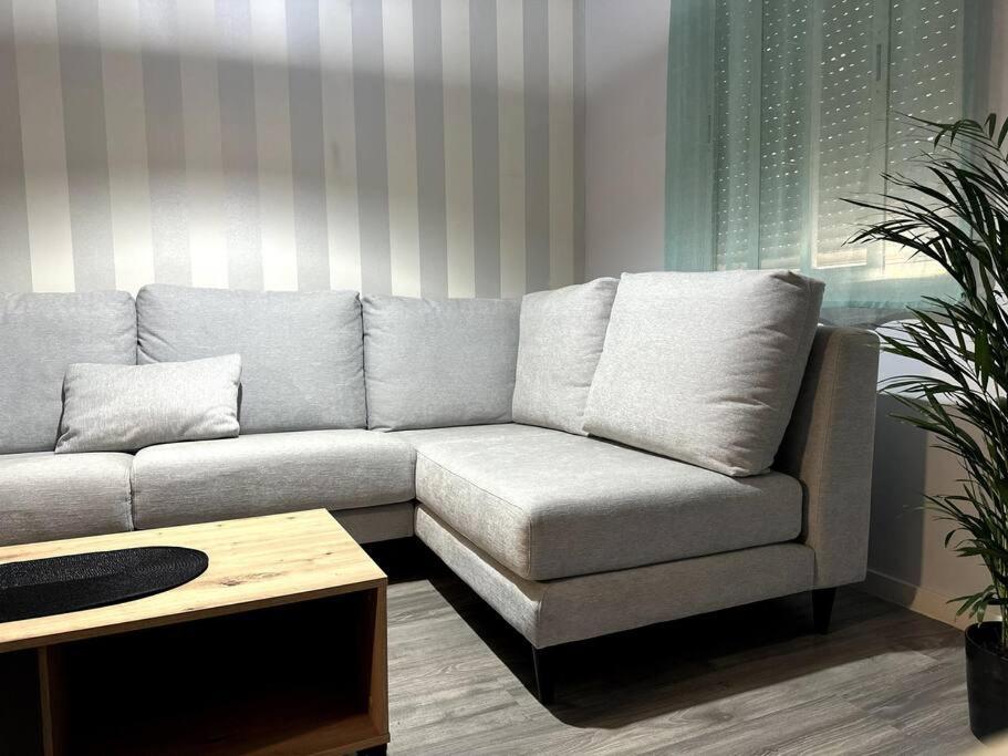 Apartamento Turistico Ohana Nani Cordova Esterno foto